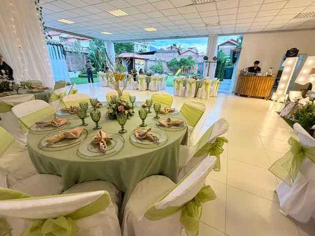 Foto de Salon Mil Estrellas